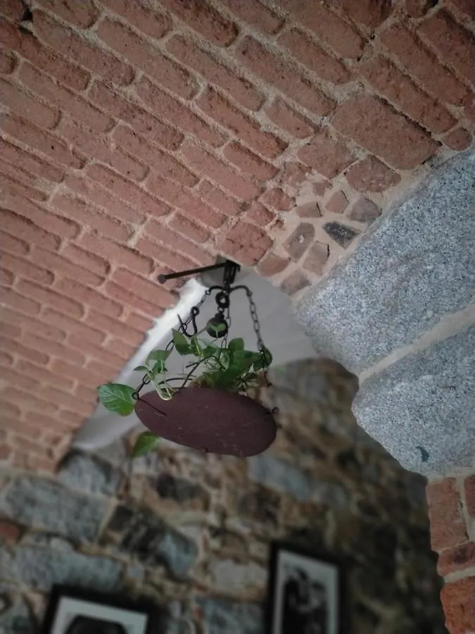 Borgo Dei Centenari Orgosolo 0*,