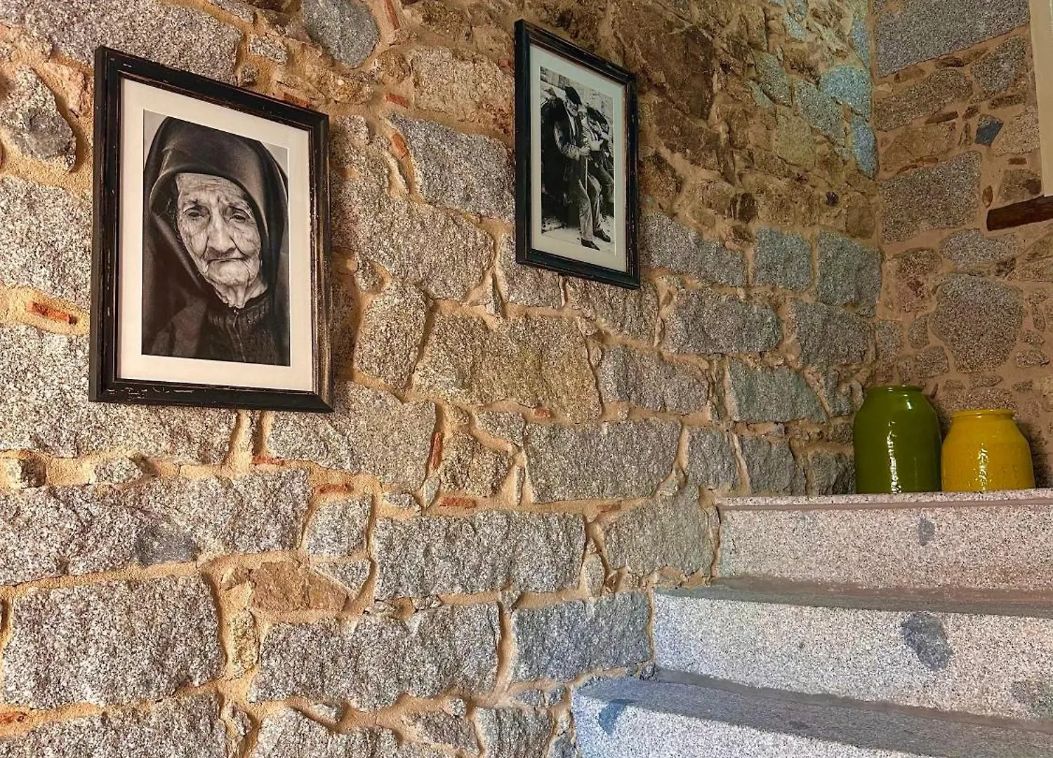 Borgo Dei Centenari Orgosolo Couette-café
